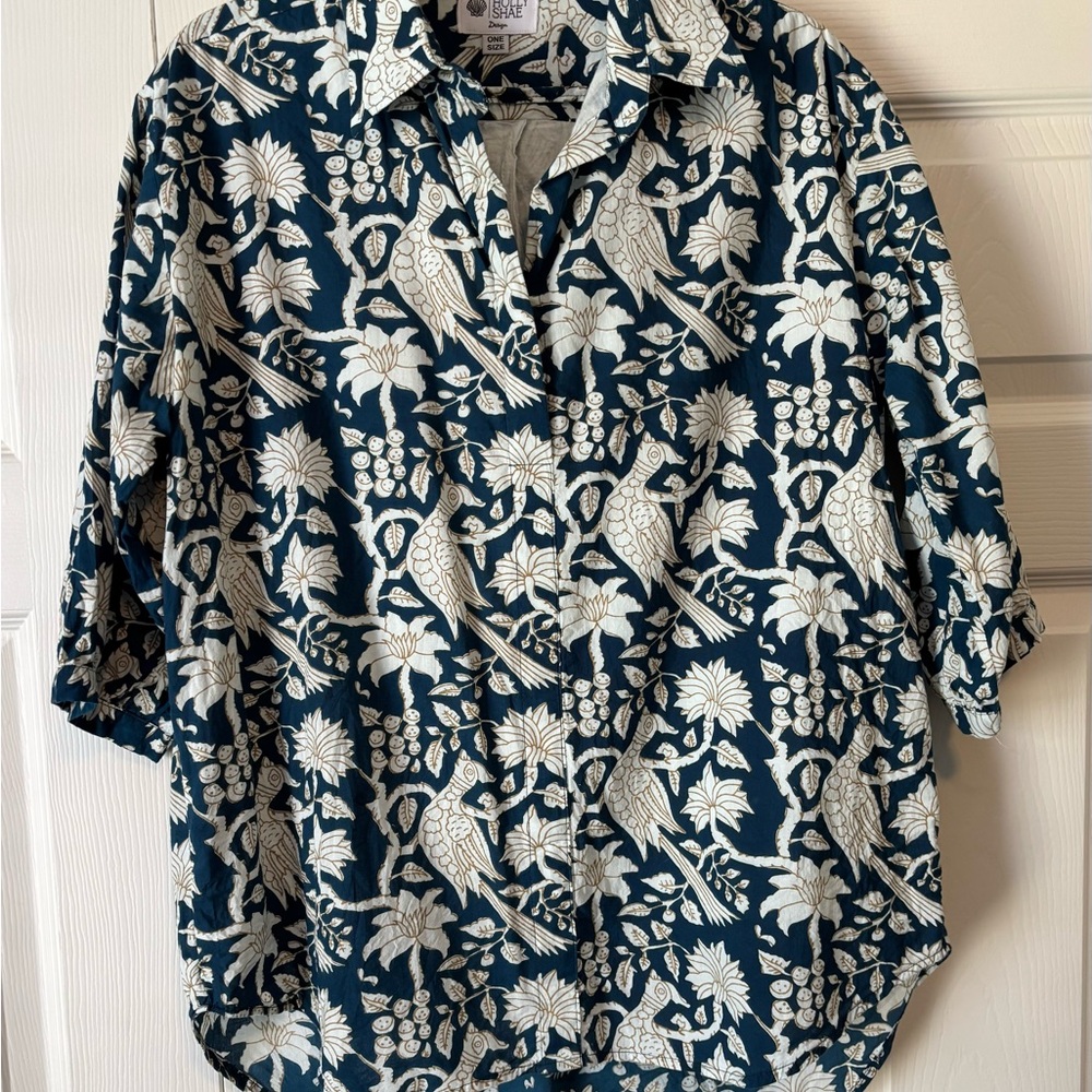Casual Blue and White Button Down Shirt with Floral Pattern